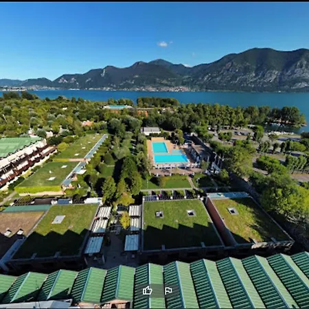 Vakantiehuis Le Del Patio Homes, Cosy, Functional And With Swimming Pool