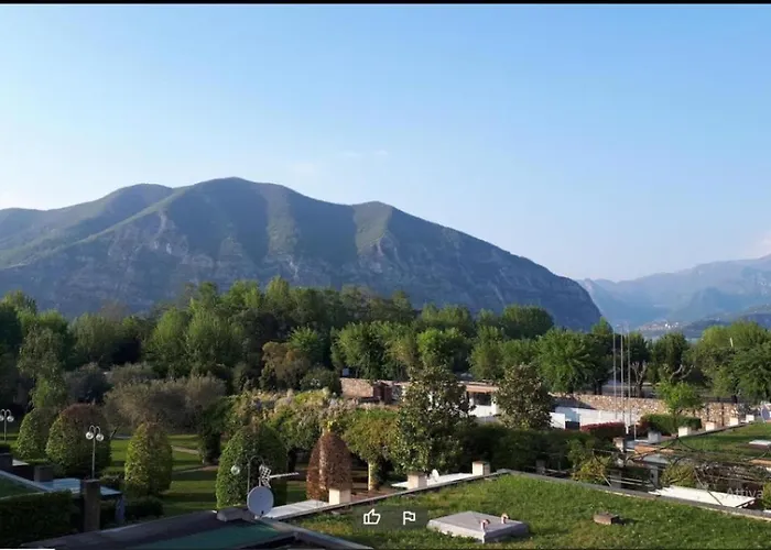 Le Del Patio Homes, Cosy, Functional And With Swimming Pool Iseo