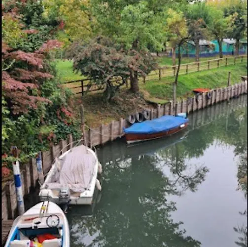 Le Del Patio Homes, Cosy, Functional And With Swimming Pool Ferienhaus Iseo